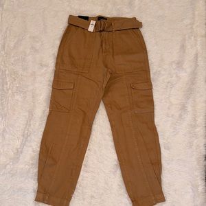 NWT Banana Republic tan cargo pants